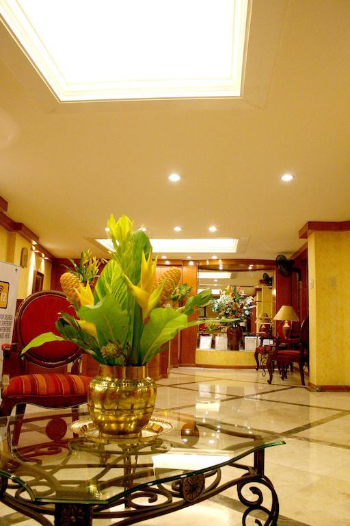 The Manor Hotel Davao Exterior photo